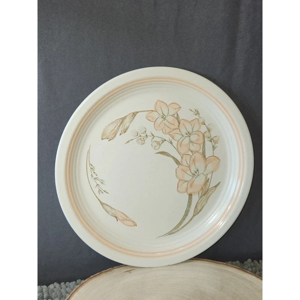 Baker, Hart & Stuart MICHELLE Stoneware Platter‎ Round Floral 10.5in VTG Japan